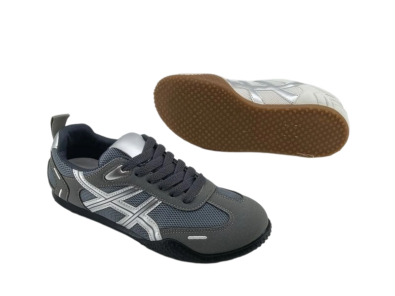 Lightweight Sneaker